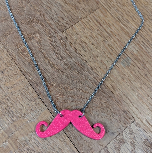 Pink Mustache Necklace โ Quirky Chic Statement Accessory ๐ - Picture 2 of 6